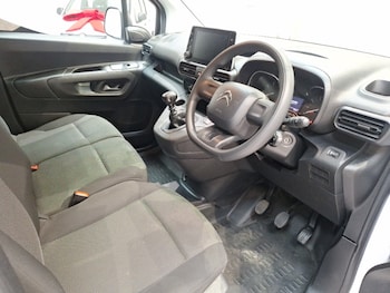 Used Citroen Berlingo 2024 for sale - 79498511: Photo