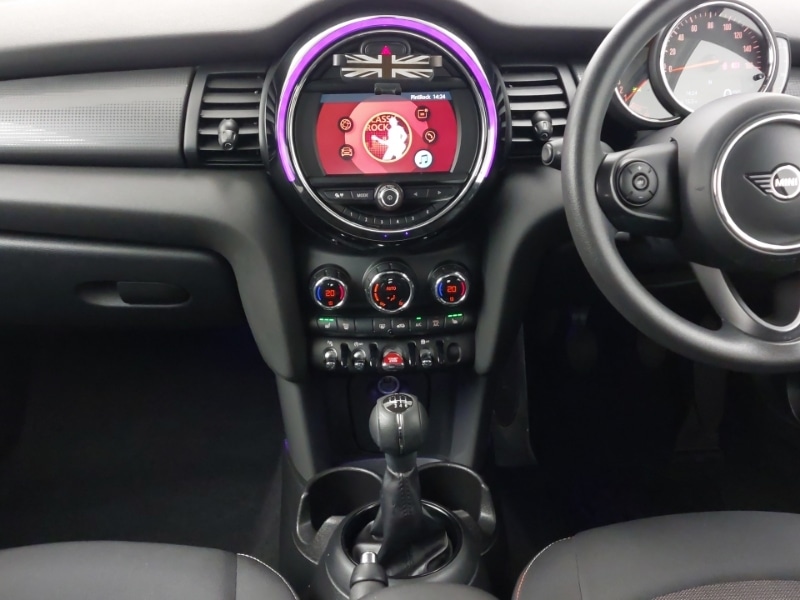 Used MINI Hatch 2019 for sale - 76885467: Photo 10