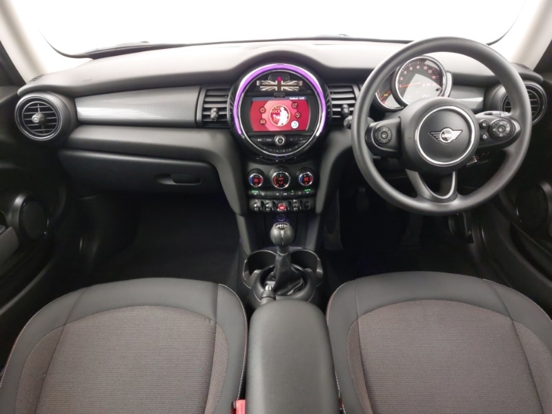 Used MINI Hatch 2019 for sale - 76885467: Photo 2