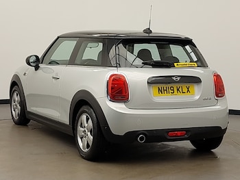 Used MINI Hatch 2019 for sale - 76885467: Photo