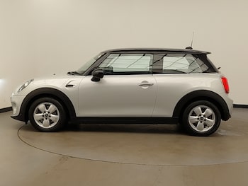 Used MINI Hatch 2019 for sale - 76885467: Photo
