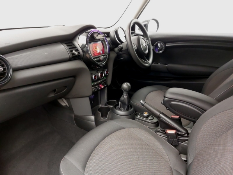 Used MINI Hatch 2019 for sale - 76885467: Photo 5