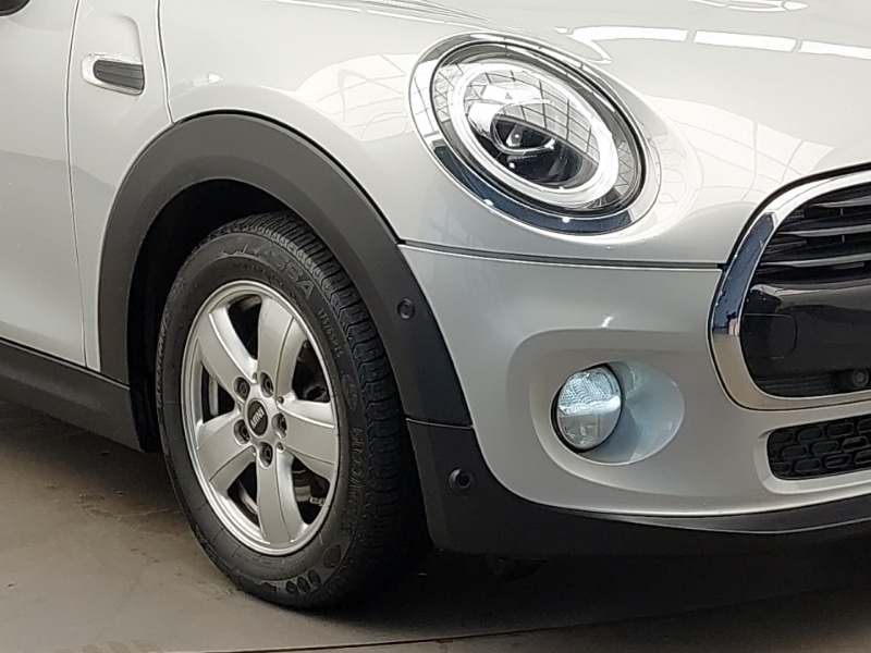 Used MINI Hatch 2019 for sale - 76885467: Photo 9