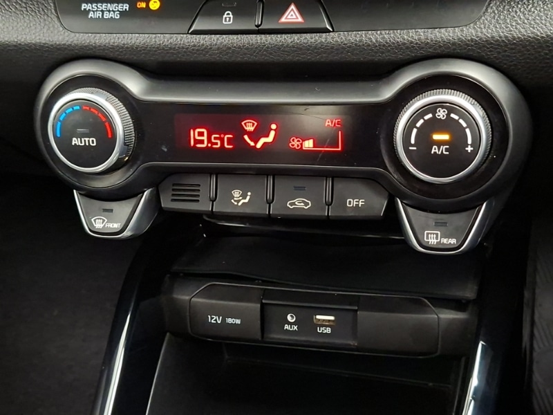 Used Kia Stonic 2019 for sale - 77896908: Photo 12