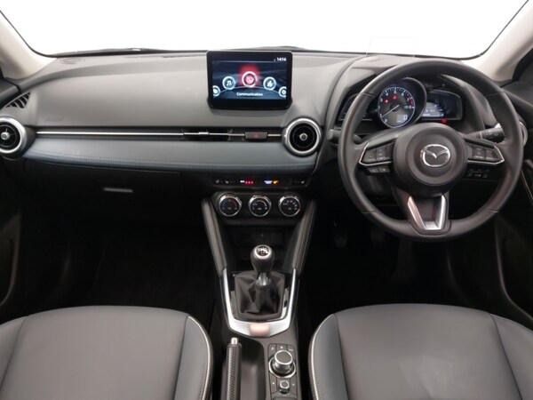 Used Mazda Mazda2 2022 for sale - 74186208: Photo 2