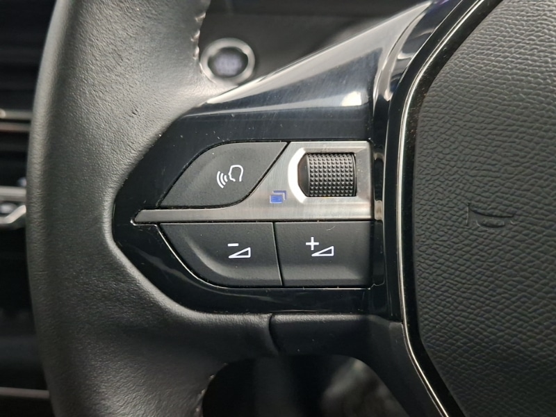 Used Peugeot 2008 2021 for sale - 77995709: Photo 17