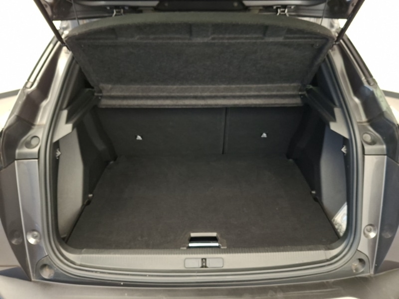 Used Peugeot 2008 2021 for sale - 77995709: Photo 8