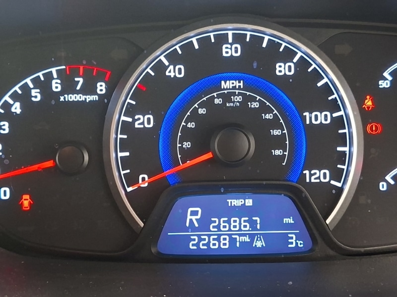 Used Hyundai i10 2019 for sale - 78113001: Photo 11