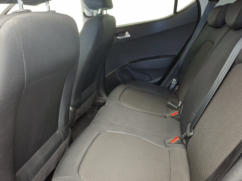 Used Hyundai i10 2019 for sale - 78113001: Photo 6