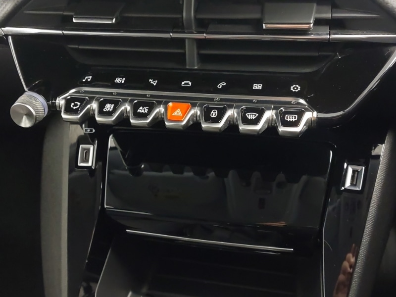 Used Peugeot 208 2020 for sale - 76614132: Photo 13