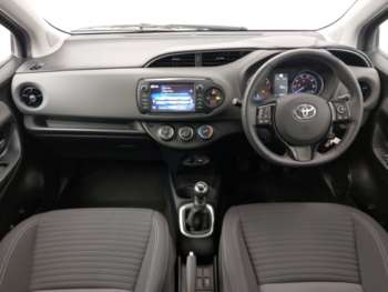 Used Toyota Yaris 2019 for sale - 74860654: Photo
