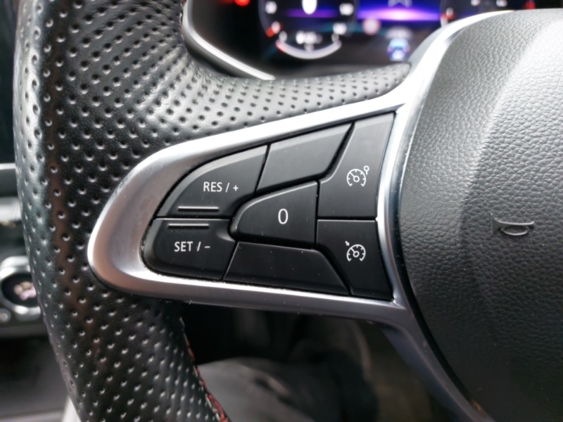 Used Renault Clio 2023 for sale - 76699843: Photo 17