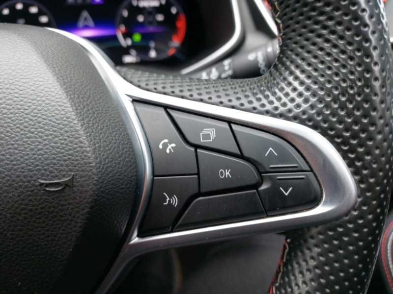 Used Renault Clio 2023 for sale - 76699843: Photo 18