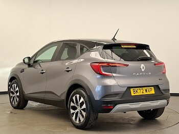 Used Renault Captur 2023 for sale - 78455355: Photo