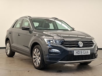 Used Volkswagen T-Roc 2019 for sale - 78559880: Photo