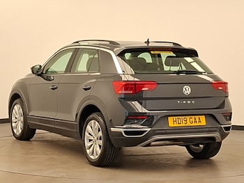 Used Volkswagen T-Roc 2019 for sale - 78559880: Photo