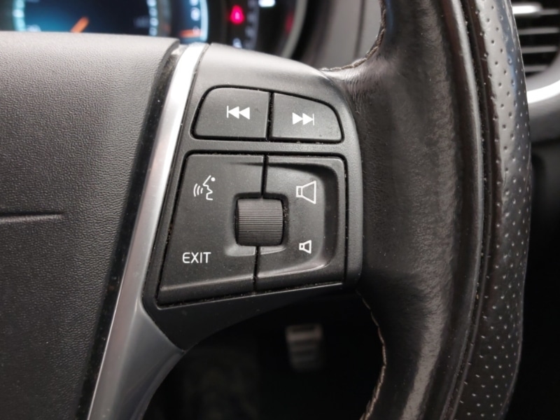 Used Volvo V40 2016 for sale - 76834295: Photo 18