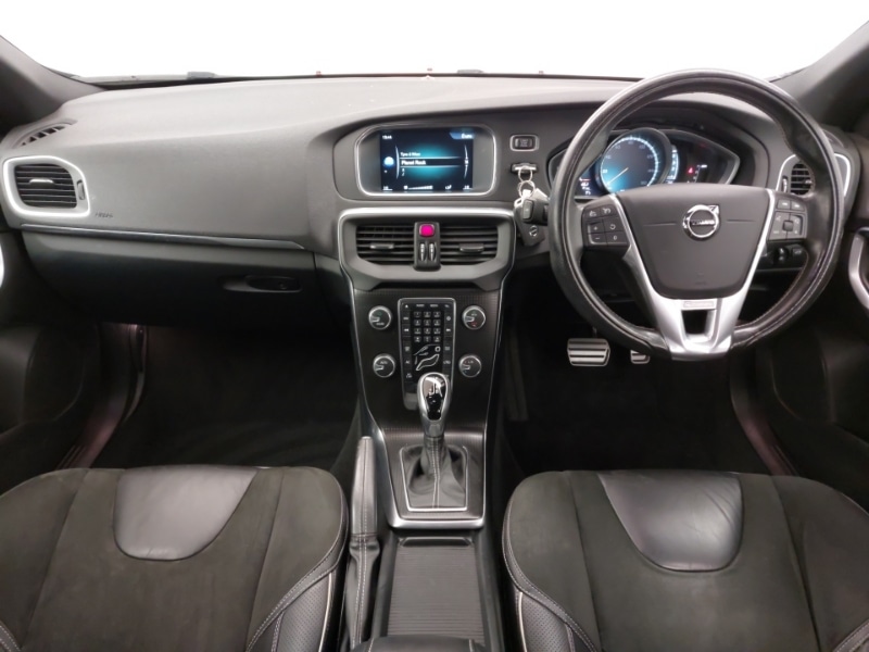 Used Volvo V40 2016 for sale - 76834295: Photo 2