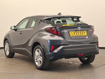 Used Toyota C-HR 2023 for sale - 78439833: Photo