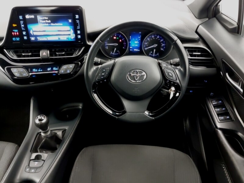 Used Toyota C-HR 2018 for sale - 76656609: Photo 7