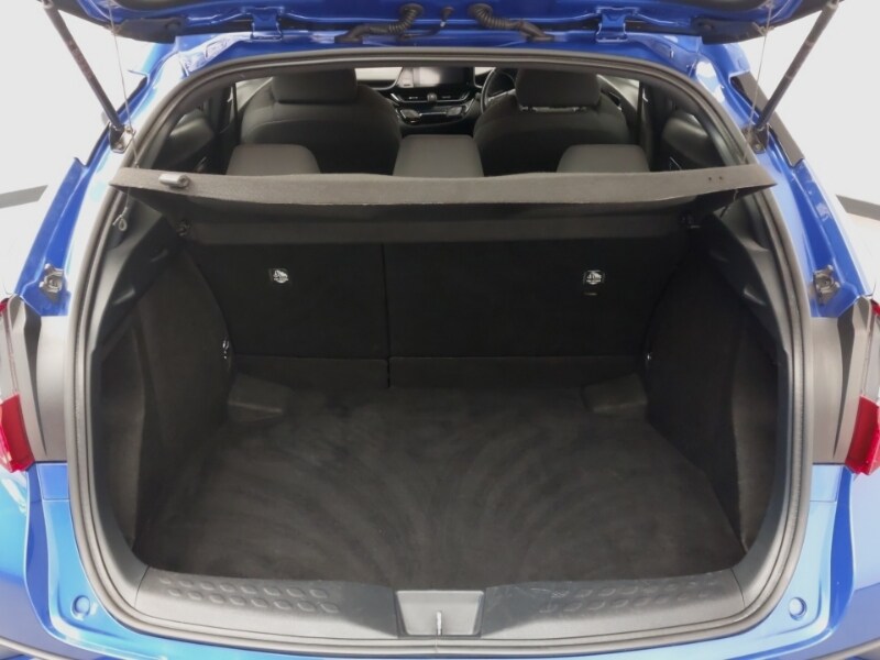 Used Toyota C-HR 2018 for sale - 76656609: Photo 8