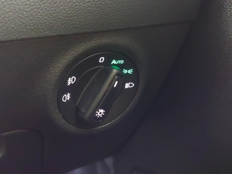 Used Skoda Karoq 2021 for sale - 76321471: Photo 18