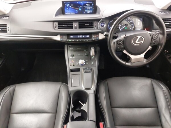 Used Lexus CT 2018 for sale - 76129921: Photo 2