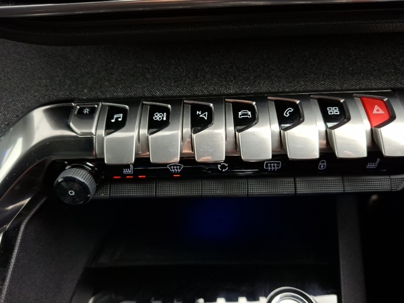 Used Peugeot 3008 2019 for sale - 77947490: Photo 14