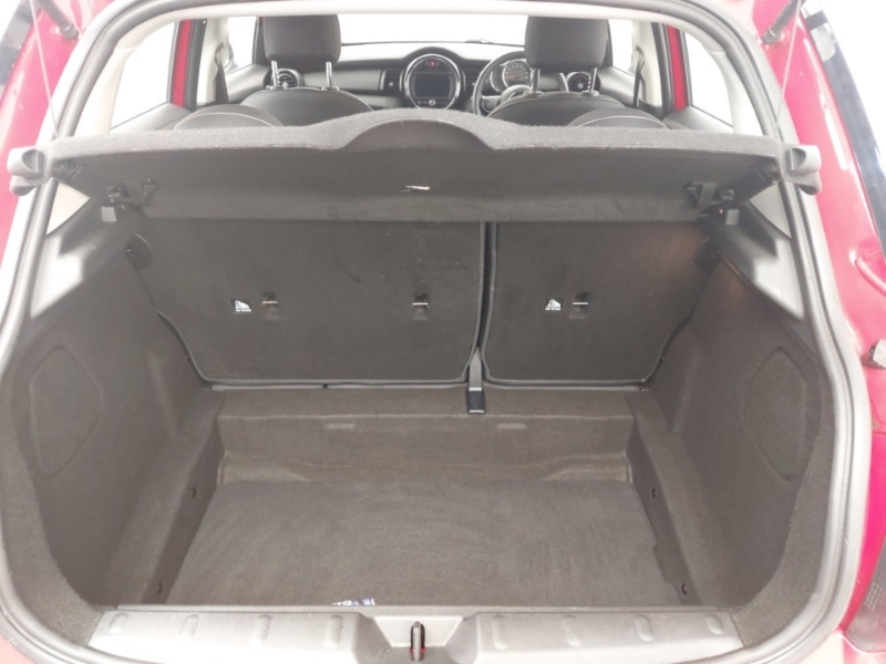 Used MINI Hatch 2019 for sale - 76343543: Photo 8
