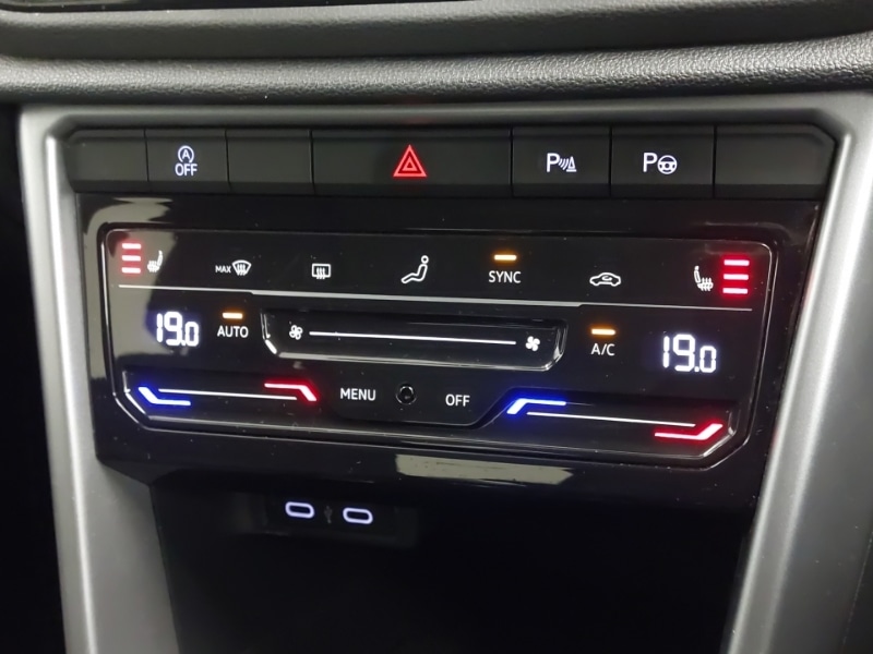 Used Volkswagen T-Roc 2022 for sale - 76498073: Photo 13