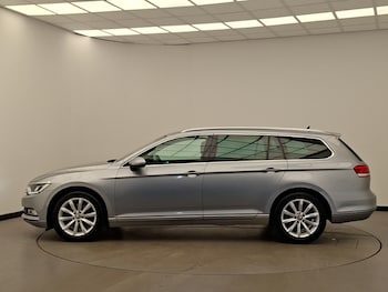 Used Volkswagen Passat 2019 for sale - 79267640: Photo