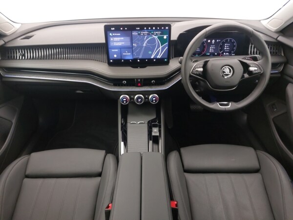 Used Skoda Superb 2024 for sale - 76191637: Photo 2
