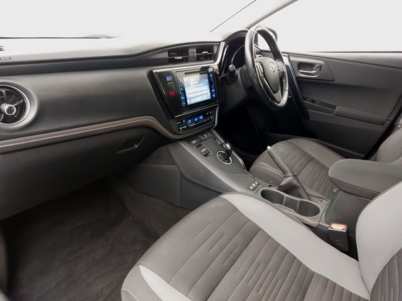 Used Toyota Auris 2017 for sale - 76208431: Photo 5