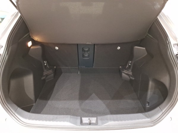 Used Toyota Yaris Cross 2021 for sale - 75702262: Photo 8