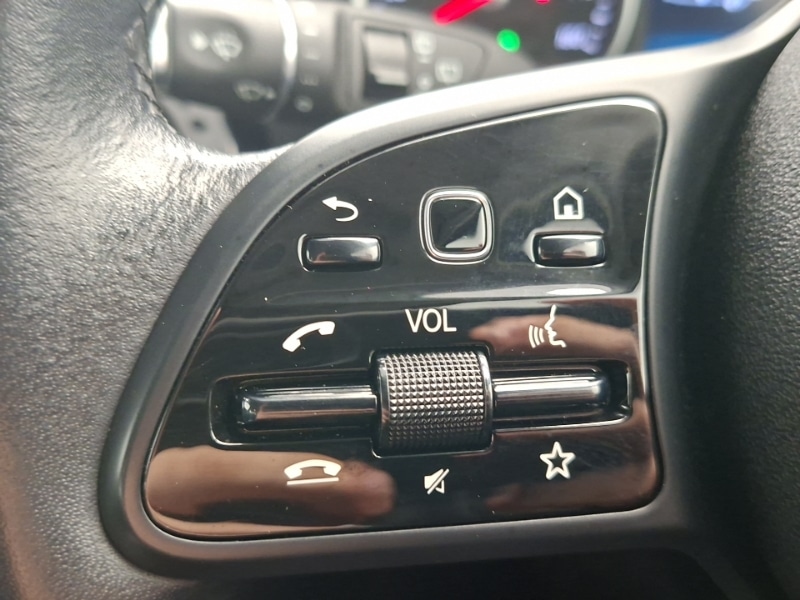 Used Mercedes-Benz C Class 2019 for sale - 78112980: Photo 16