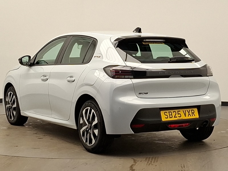 Used Peugeot 208 2025 for sale - 77299461: Photo 3