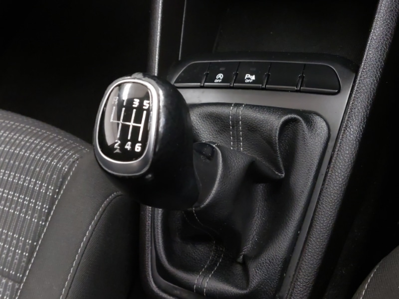 Used Kia Stonic 2020 for sale - 76795473: Photo 12