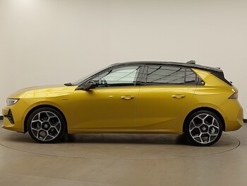 Used Vauxhall Astra 2024 for sale - 76864371: Photo