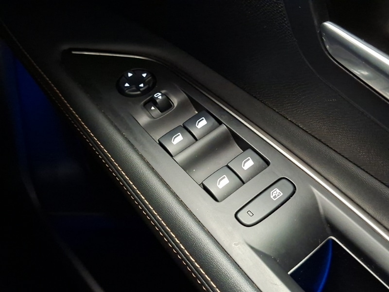 Used Peugeot 3008 2020 for sale - 77343226: Photo 18