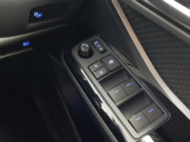 Used Toyota C-HR 2022 for sale - 76414512: Photo 18