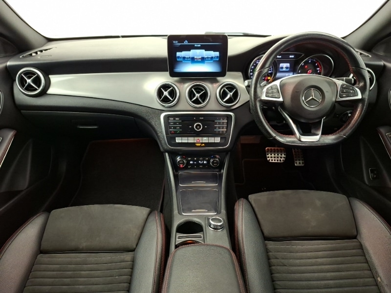 Used Mercedes-Benz CLA 2018 for sale - 77921957: Photo 2