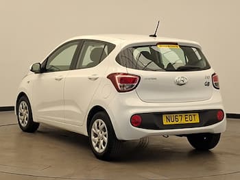 Used Hyundai i10 2017 for sale - 79625180: Photo