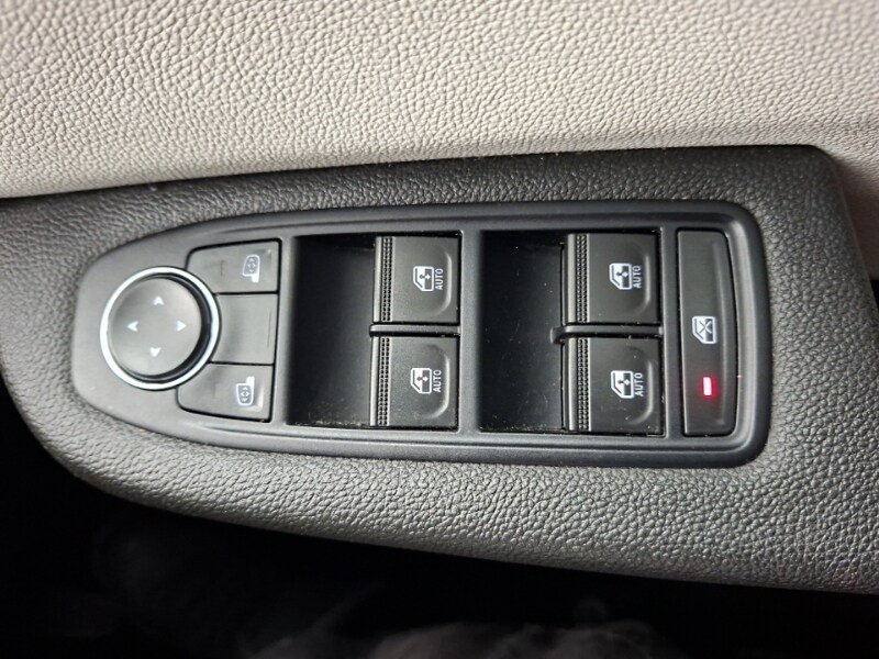 Used Renault Clio 2023 for sale - 78211379: Photo 12