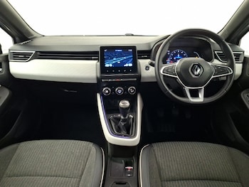 Used Renault Clio 2023 for sale - 78211379: Photo