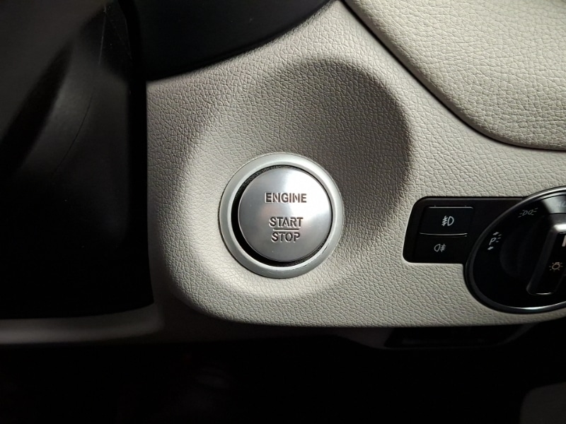 Used Mercedes-Benz GLA 2017 for sale - 77777307: Photo 16