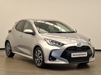 Used Toyota Yaris 2023 for sale - 79555372: Photo