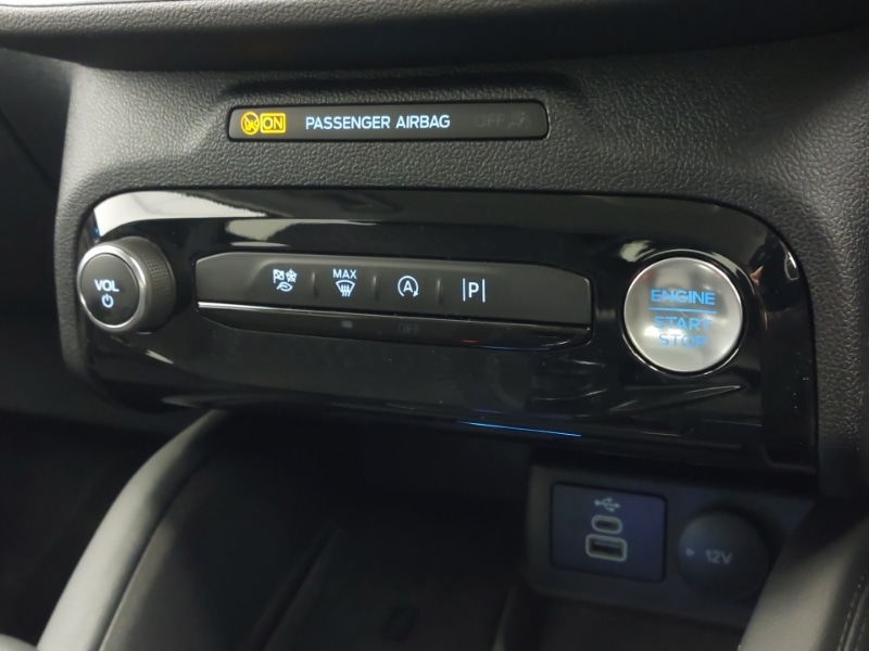 Used Ford Kuga 2025 for sale - 76614120: Photo 13