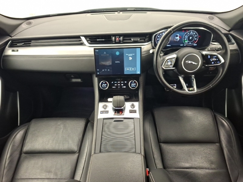 Used Jaguar F-Pace 2023 for sale - 77988006: Photo 2