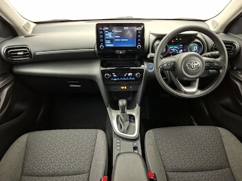 Used Toyota Yaris Cross 2023 for sale - 77419107: Photo