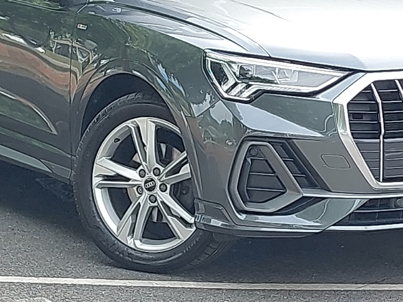 Used Audi Q3 2023 for sale - 76609941: Photo 9